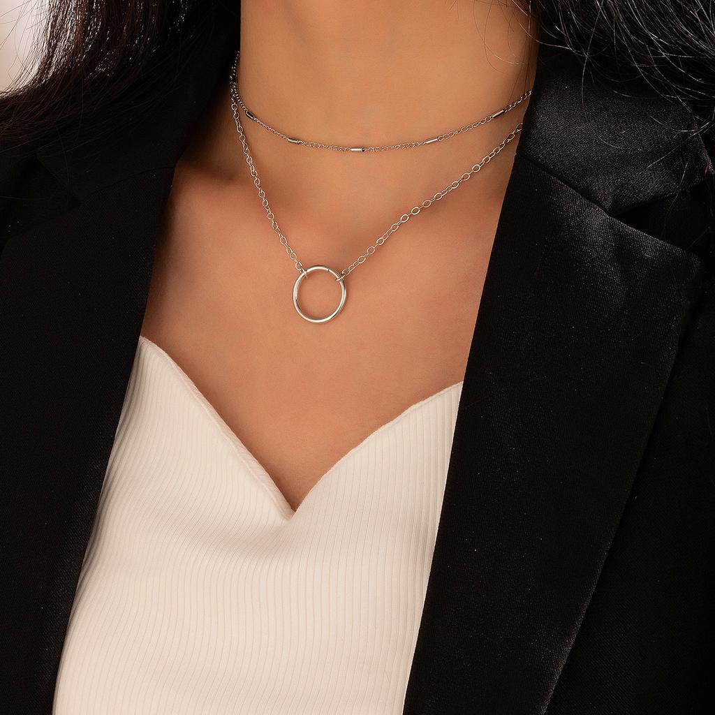 New necklace, simple and fashionable circle geometric multi-layer ins cold wind women's collarbone chain