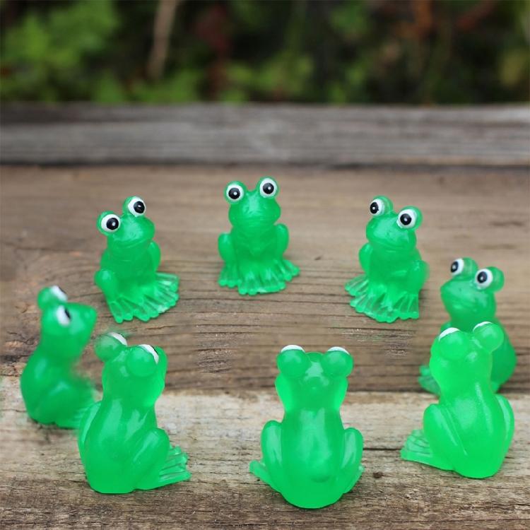 15Pcs Glowing Frogs Figurines Green Resins Miniature Animal Figures Toy for Garden Landscape and Home Desk Decoration