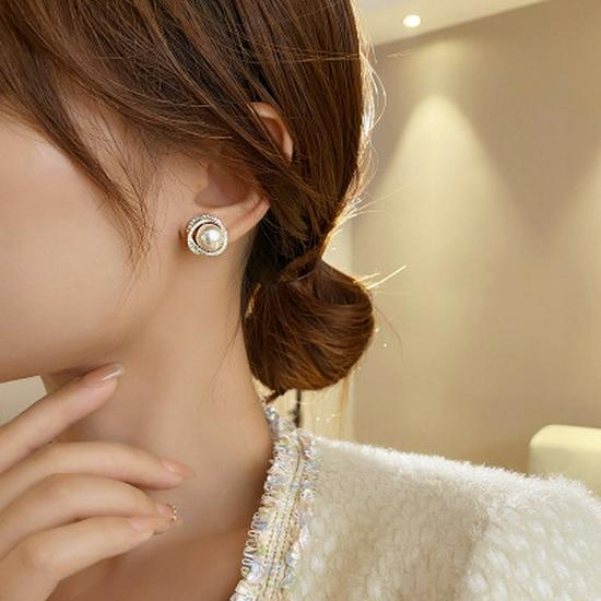 Elegant 2023 Spiral Pearl Earrings: High-End S925 Silver for Women.