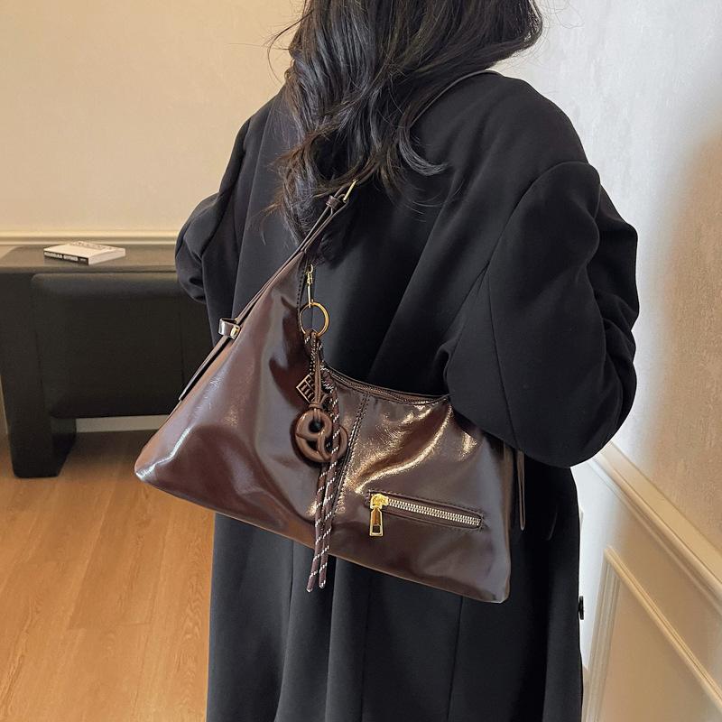 New Trendy Bag Fashionable Women's Niche Casual Versatile Commuter Retro Shoulder Bag Tote Bag Underarm Bag