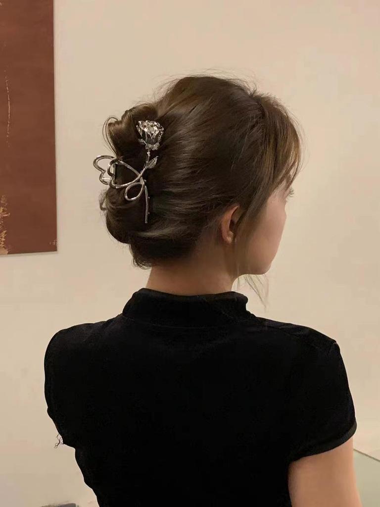 Premium Metal Hair Clip for Women - Large Summer Shark Clip, Unique Design Hairpin