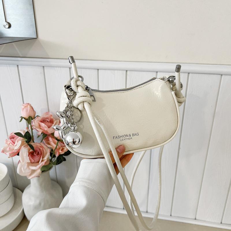 Trendy Fashionable Cross-body Bag, Small Bag with A Chic and Simple Design, Diagonal Cross-body Small Square Bag