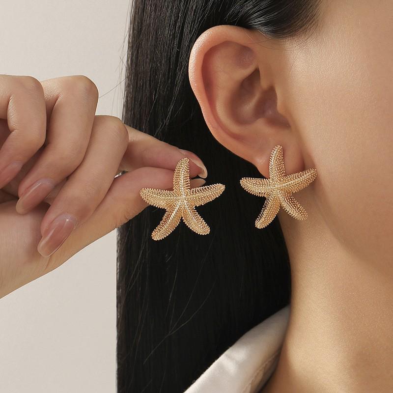 Trendy European & American Starfish Earrings - Simple, Fashionable Summer Style for Women