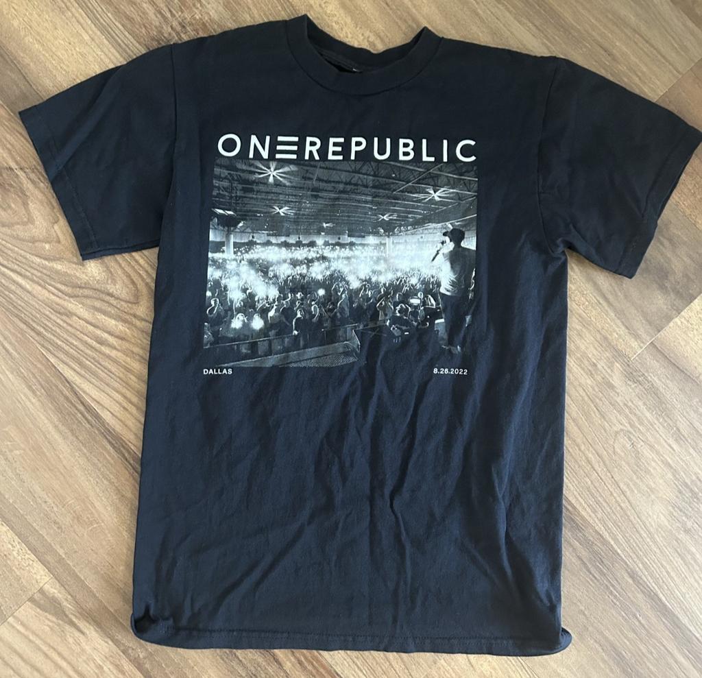 One Republic Dallas Texas August 2022 Tour Band Graphic T-Shirt Size Small Rare Unisex T-Shirt