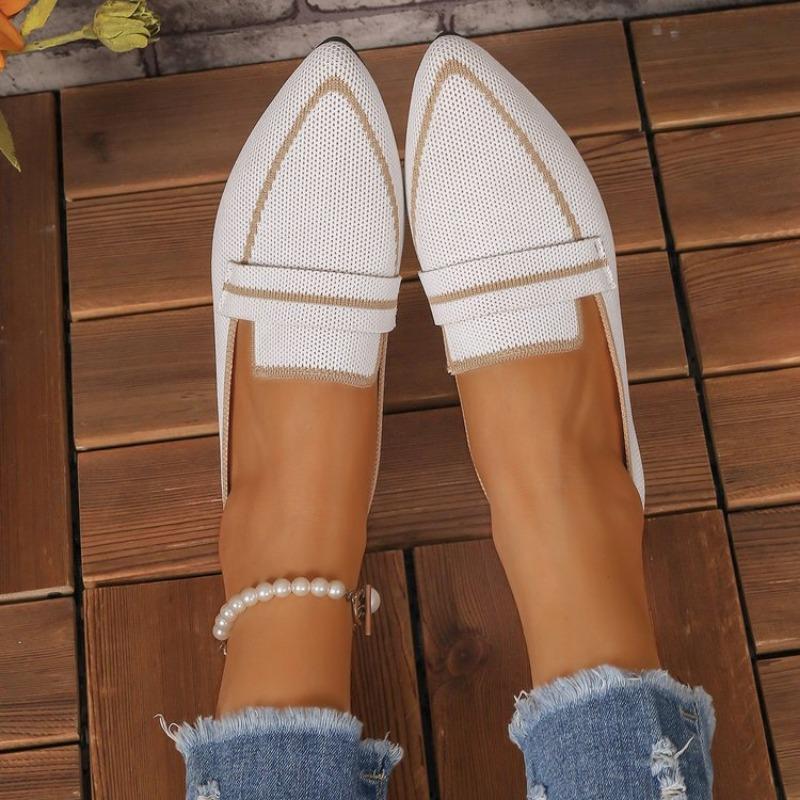 Casual flat-soled single shoes women's new pointed-toed fly-woven large-size casual and comfortable one-pedal Doudou single shoes