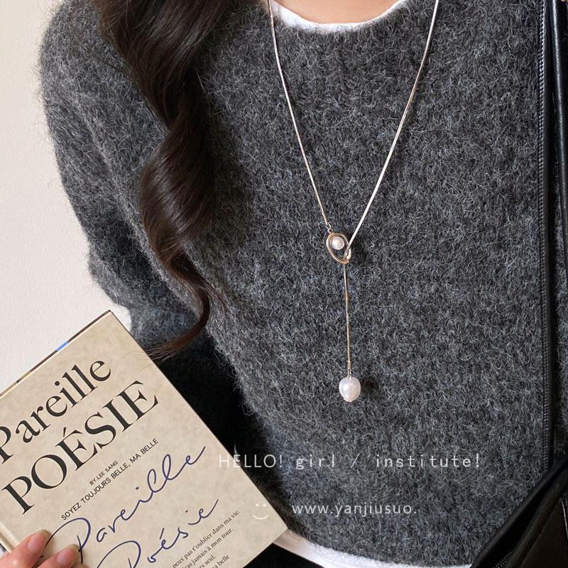 Simple metal square pendant necklace women s high-end light luxury niche sweater chain long pull adjustable accessories