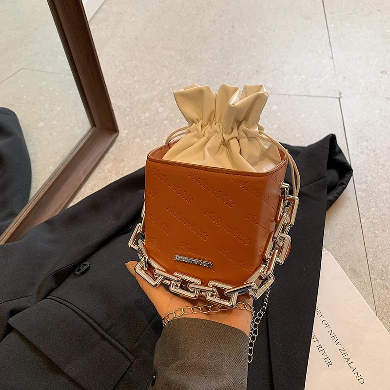 Fashionable Trendy Bucket Shoulder Bag Simple Fashion Crossbody Bag for Women Summer New Style Trendy Simple Small Bag