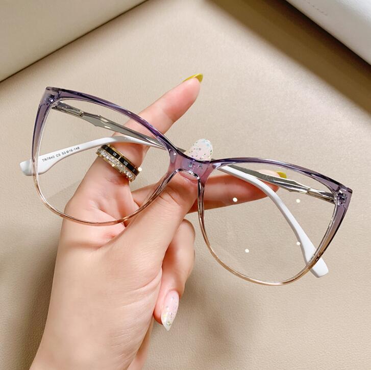 New Vintage Gradient Cat Eye Glasses Anti Blue Light Myopia Eyewear Unique White Legs Frame For Women