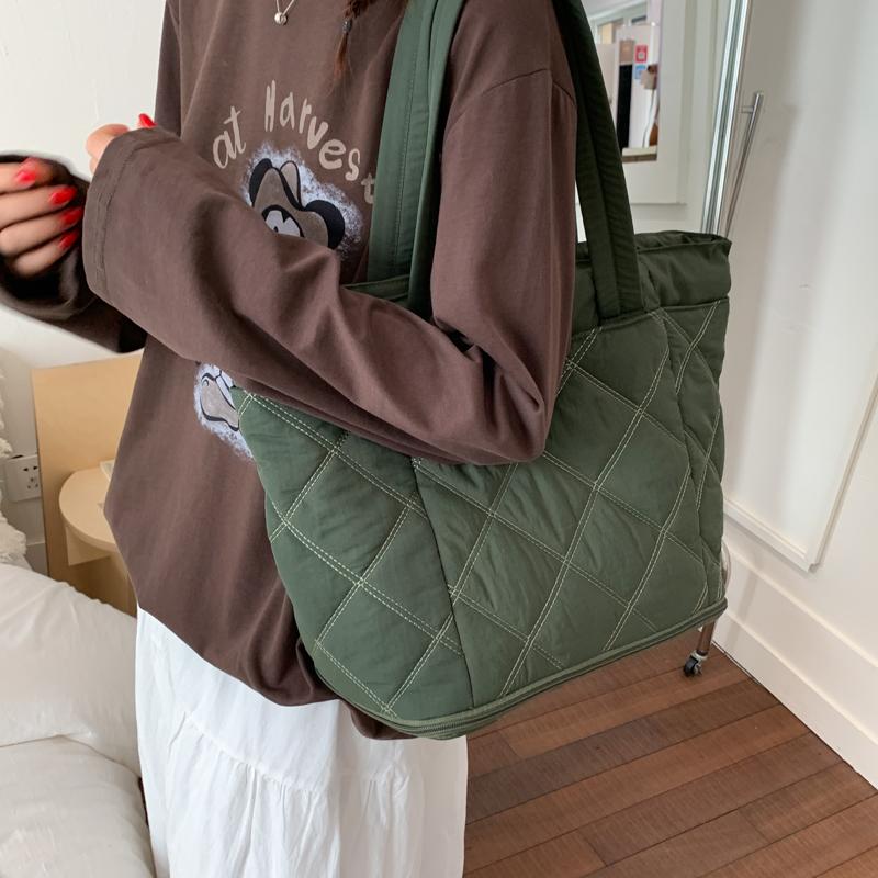 Women's Bag Rhomboid Shoulder Bag Commuter Large Capacity Tote Bag