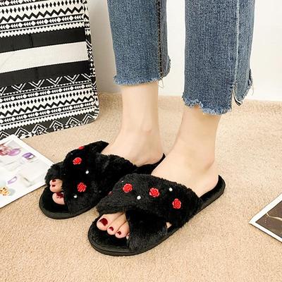 Fashion Fashion Flower Decoration Cross Strap Slippers Women 2025 Autumn Warm Short Plush Cotton Slides New Faux Fur Outdoor Slippers