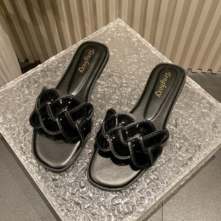 Large Size Women's One Word Slippers Summer Fashion Lightweight Comfortable Casual Shoes Outdoor Non Slip Soft Sole Beach Shoes