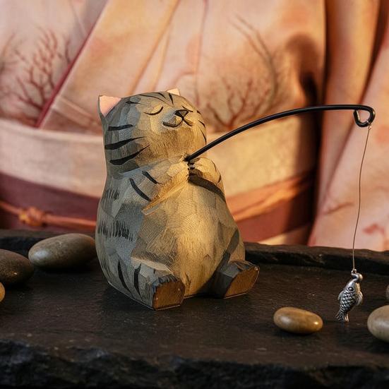 Hand-Carved Wood Ornaments Fishing Cat Sculpture Miniature Solid Wood Desktop Decor Eco-Friendly Painted Cat Figurine for Home Office Gift