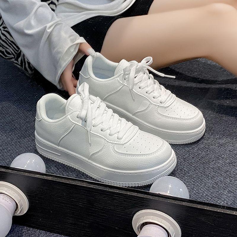 Little White Shoes Women's Autumn 2025 New Light and Breathable Casual Versatile Sports Shoes Student Soft Baseplate Shoes