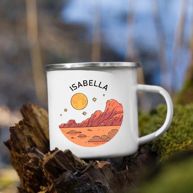 Tazze Smaltate Personalizzate per Camper Nome Personalizzato Campeggio Tazza Smaltata Avventura Festa del Falò Tazza da Birra Caffè Tazze con Manico Regali per Camperisti