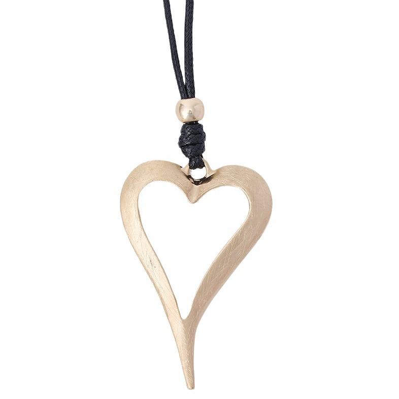Necklace Retro Love Fashion Simple Versatile Sweater Chain Women'S Long Necklace