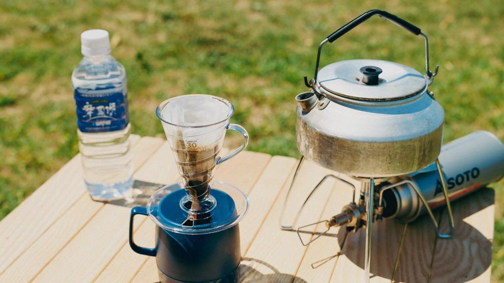 Kónický 30 Jednoúhlový kávový dripper Průhledný dripper Tarachine Jednoporcová odměrka s papírovým filtrem (Jasná hnědá)