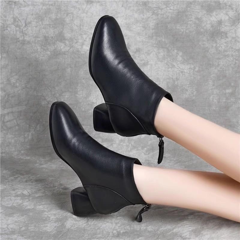 Snow boots women's boots 2024 autumn and winter new cowhide short boots women's middle heel cotton shoes