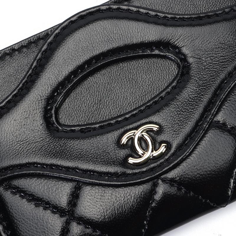 Chanel 24S Altın Toka Elmas Desenli Kareli Parlak Dana Derisi Kartlık ve Kart Çantası Unisex Çift Stili Siyah