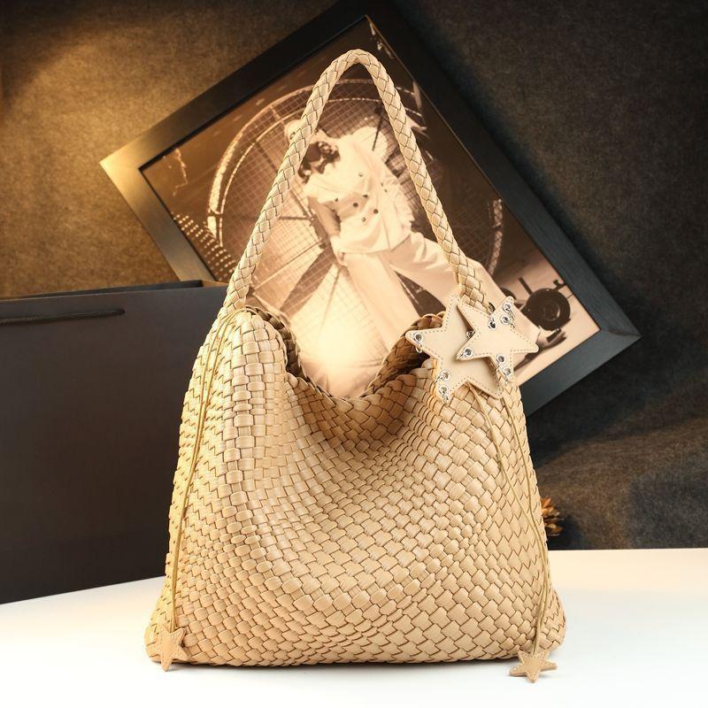 Woven big bag new fashion leather women's bag fashion trend large capacity shoulder bag grid bucket bag