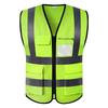Přizpůsobitelná fluorescenční bezpečnostní vesta s více kapsami a reflexními pruhy pro noční stavební práce