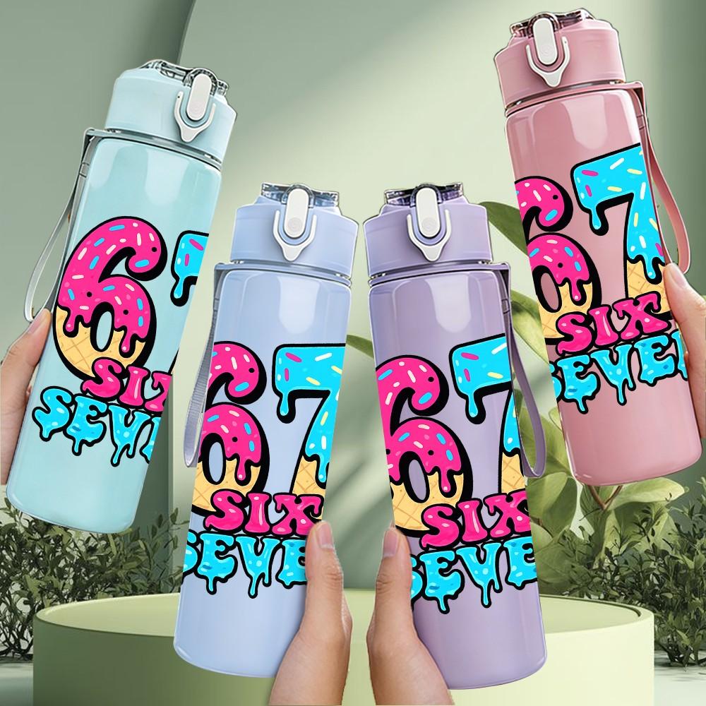 1PC Sixty Seven Number 750ml Color Plastic Sports Water Bottle Leakproof Flip Straw Lid Suitable for Sports Office Home Use