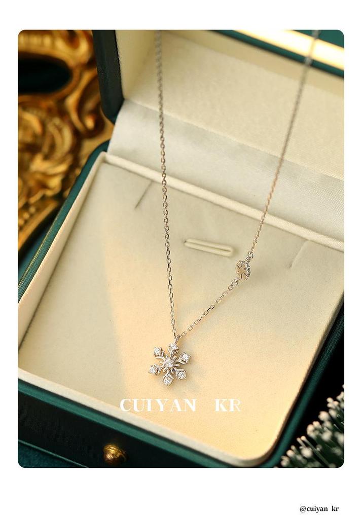 Autumn/Winter S925 Sterling Silver Snowflake Necklace – Korean Style Light Luxury Clavicle Chain for Women