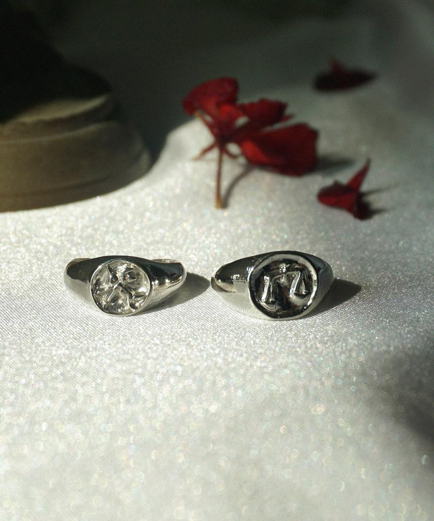 Bizarre Jewelry Engraved Ring (Angel & Scales)
