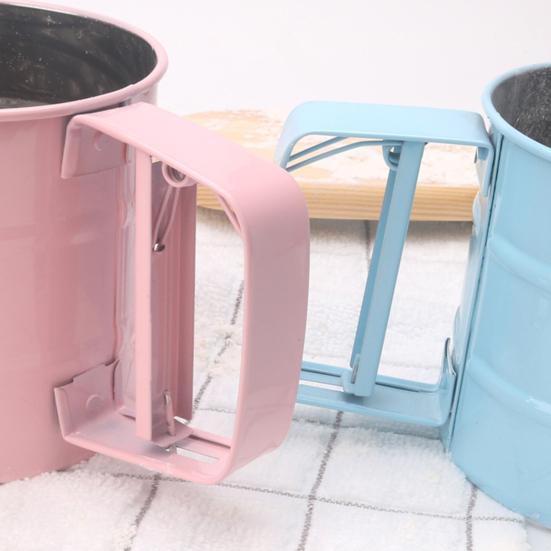 Semi Automatic Flour Sifter Handheld Push-Type Mesh Shaker for Baking Cakes Cookies Powdered Sugar Cocoa Powder Kitchen Tool