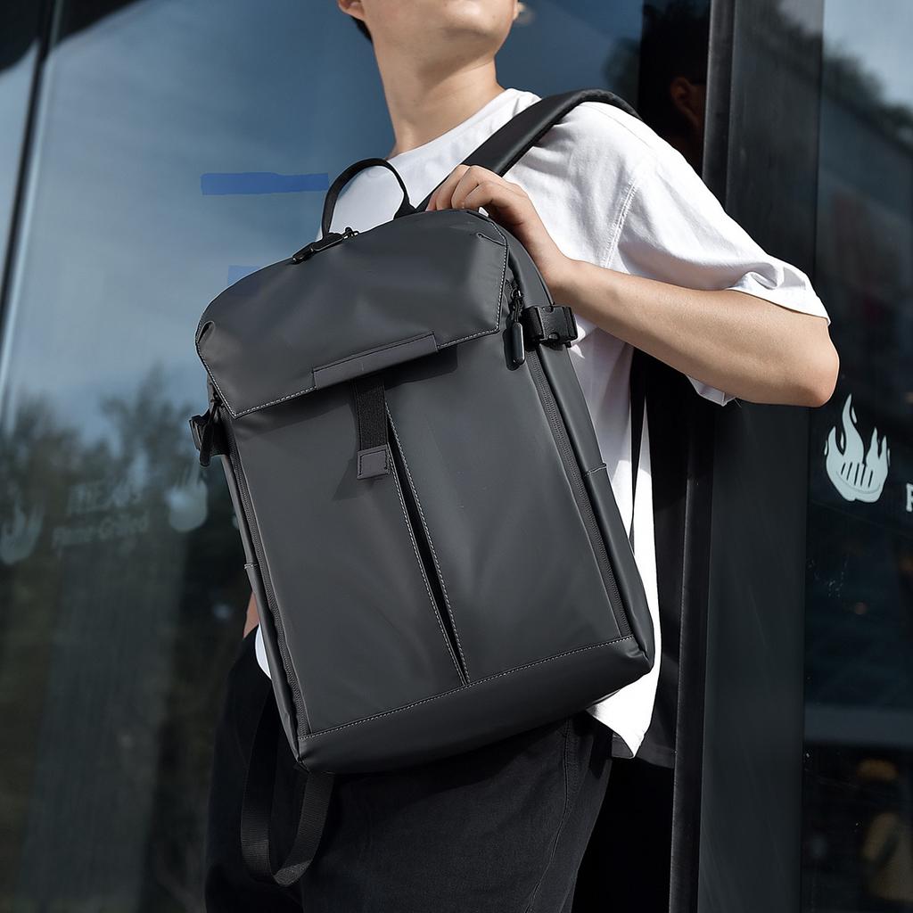 Sports and Casual Backpack Men's Large Capacity Waterproof Backpack Multifunctional Computer Backpack