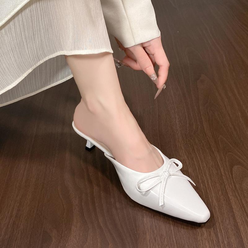 Fashion 2025 Summer Fashion Women Pointed Toe Slipper Nude White Square Low Heels Outsides Ladies Slides Casual Beach Mules Slides Shoes