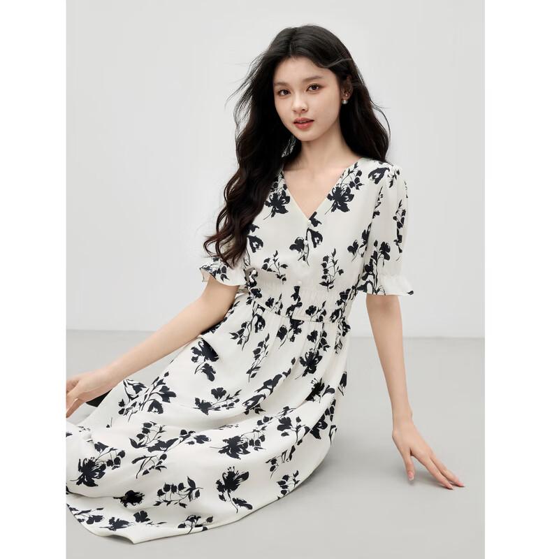 Qiu Shui Yi Ren Women's Puff Sleeve Commuter Dress