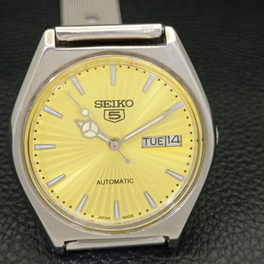 VINTAGE SEIKO 5 AUTOMATIC JAPAN 6309A MENS GOLDEN COLOR DIAL WATCH A701332-5 R206a-a701332