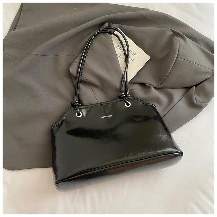 

Bag Ladies 2025 New Fashion Shoulder Bag Large Capacity Tote Bag Casual Underarm Handbag