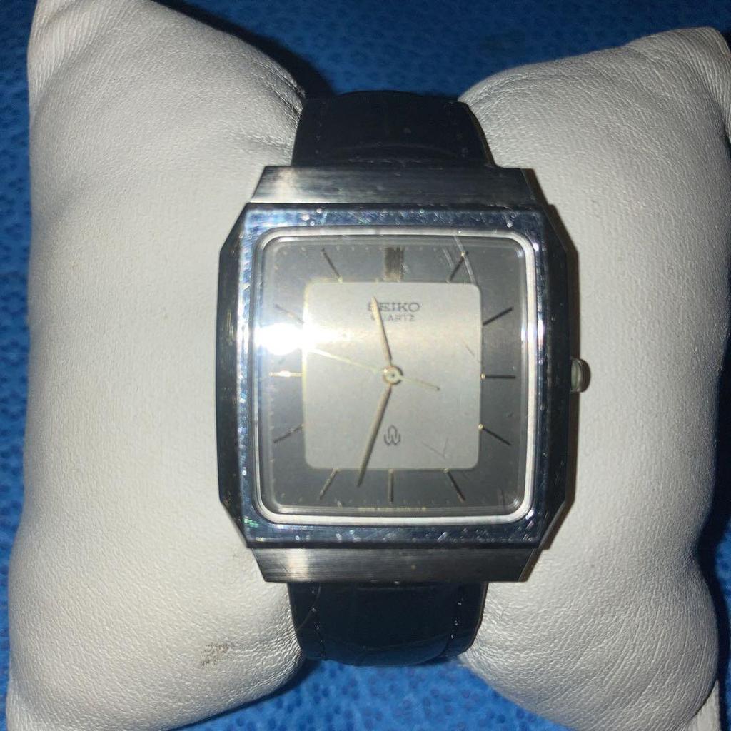 [USED] SEIKO Silver Old Scare Quartz Watch for Women, Men, and Boys, Working Condition