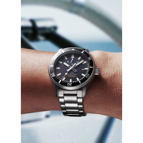 Orient Star RK-AU0309B Men's Automatic Watch, 200m Diver, Mechanical, with Silicone Band, 200m Water Resistance for Air Diving, Black