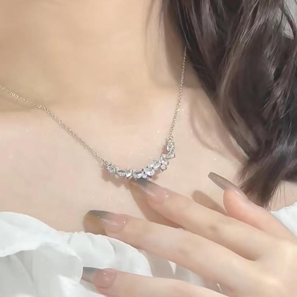 Wisteria Flower Bracelet for Women with Zircon Bling Bling Fashion Jewelry Trendy Accessories