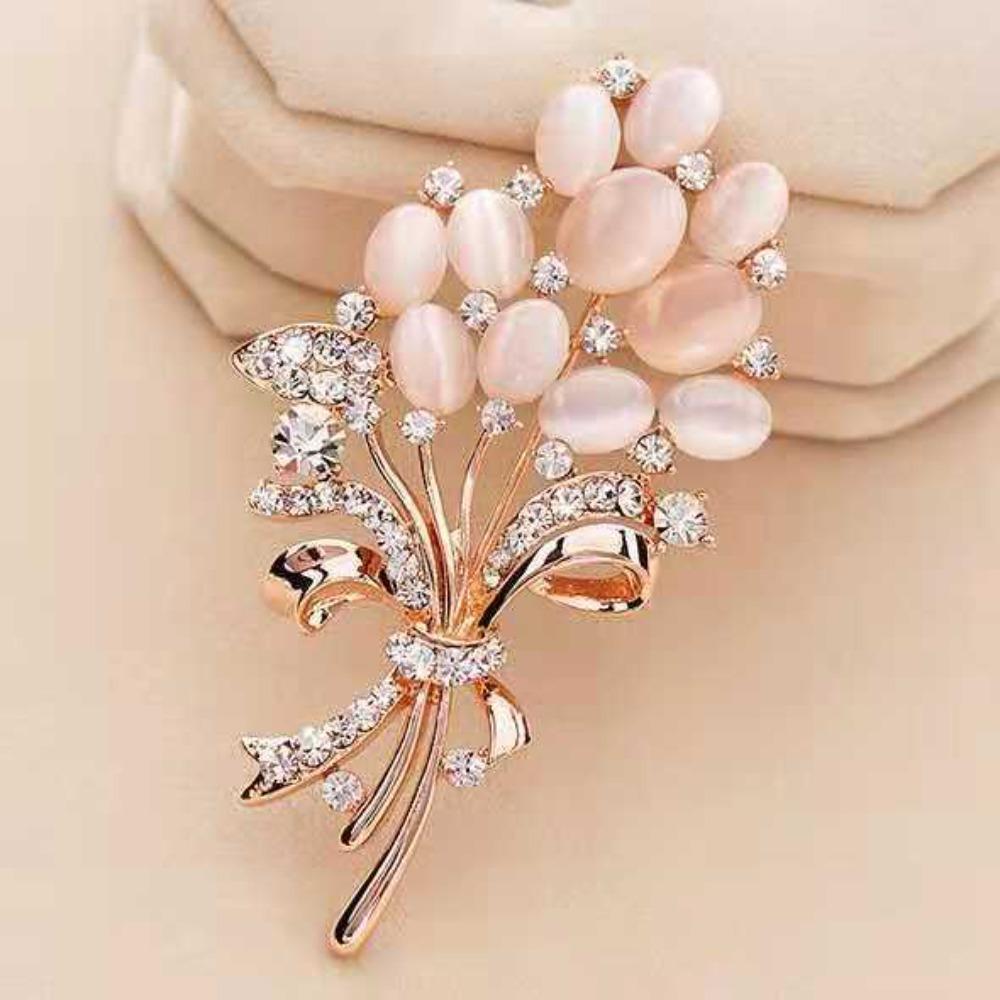 Diamond Butterfly Versatile Simple Brooch Flower Anti-light Pin Clothing Accessories Corsage