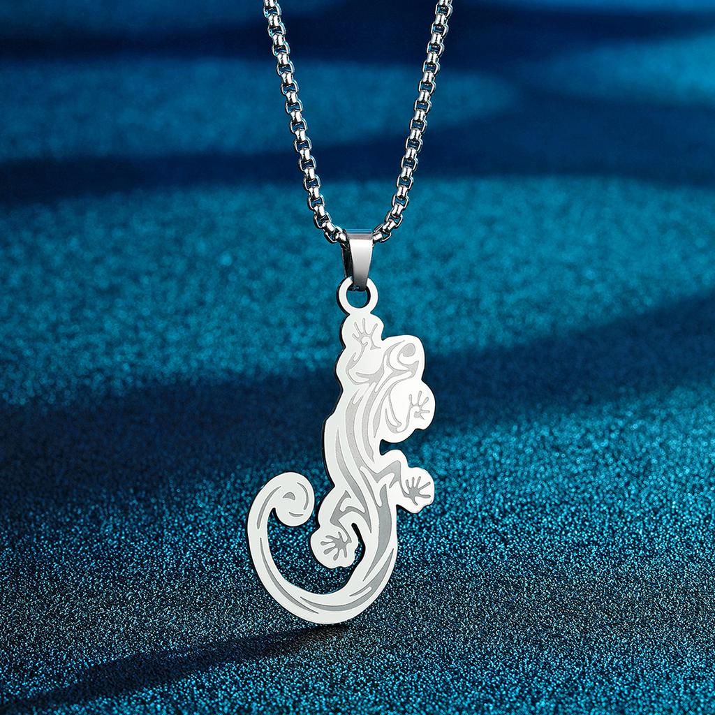 Kinitial Stainless Steel Animal Gecko Lizard Pendant Necklace for Women Chain Choker Necklaces Statement Jewelry Gift Colar