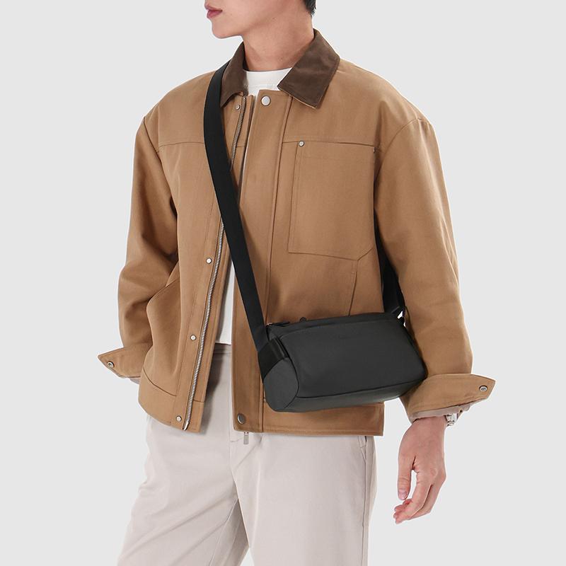 Men's Large Capacity Shoulder Bag Business Postman Waterproof Bag