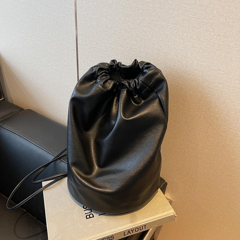Backpack Women's Bucket Bag New Fashion Large Capacity Versatile Trend Garbage Bag Bag