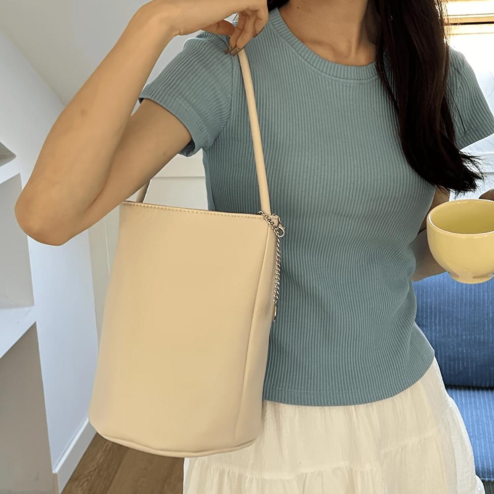 Handmade Tote Bag Ladies Retro Soft Portable Handbag Large Capacity Bucket Bag Shoulder Strap and Wallet Suitable for Casual Outings, Banquets