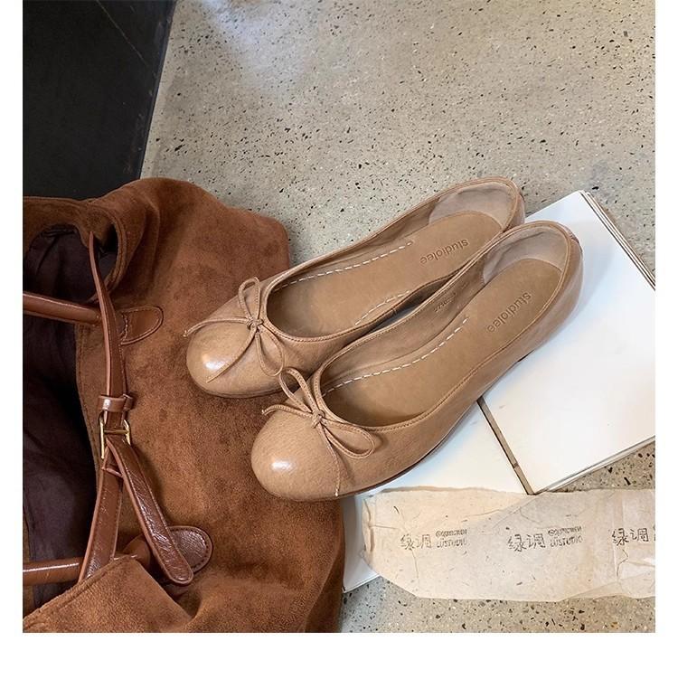 Grape Mother Of The Same Style, Oil Wax Horse Leather Ballet Shoes, Bow, Shallow Mouth, Not Tired Feet, Flat-Soled Single Shoes Women'S Egg Roll Shoes