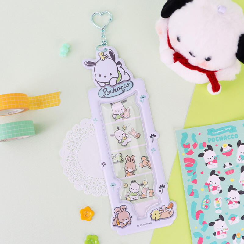 Pochacco four-cut photo keychain