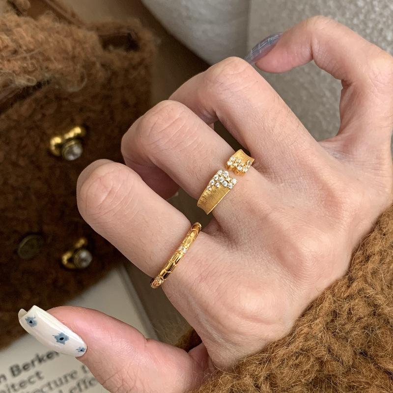 Light Luxury High-Grade Brushed Starry Dot Ring Niche Design Super Flash High Color Retention Real Gold Electroplating Temperament Index Finger Ring