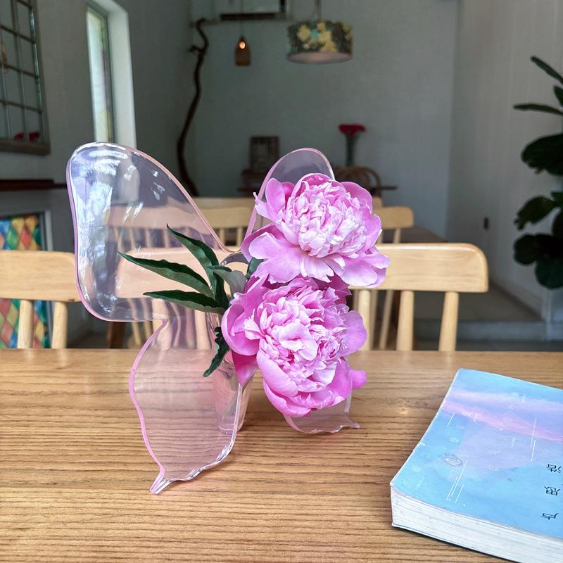 

Creative Butterfly Vase Flowers Pot Acrylic Desk Decoration Flower Arrangement Butterfly Decorative Floral Vases Room Aesthetic рожевий