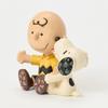 JIM SHORE Charlie Brown with Snoopy 6017915
