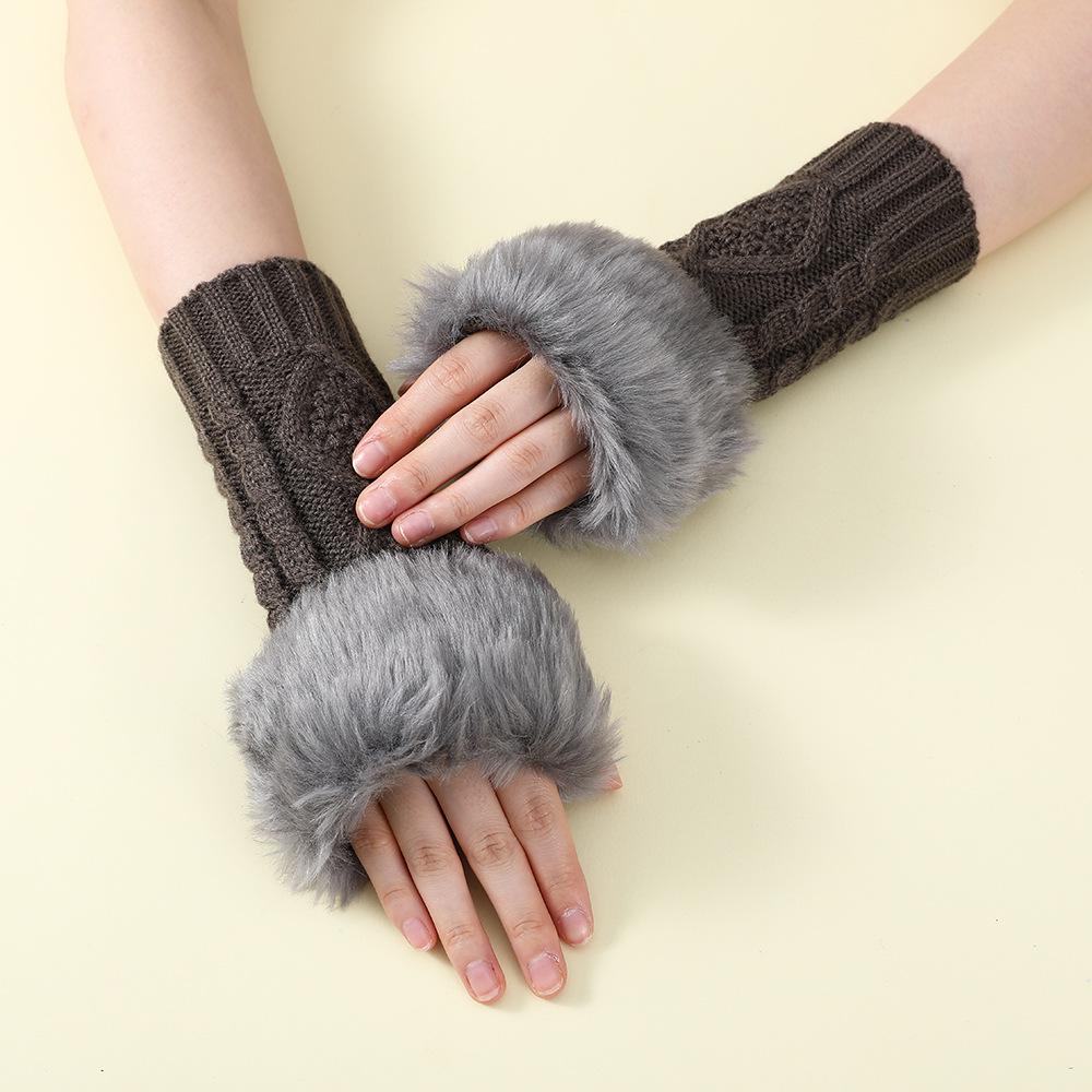 Women's Autumn-Winter Diamond Pattern Knit Wool Gloves