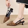 Französische schöne High Heels 22 neues Sommer-Druckdesign Nischen-Temperament Spitze Dünner Absatz Tasche Kopf Sandalen