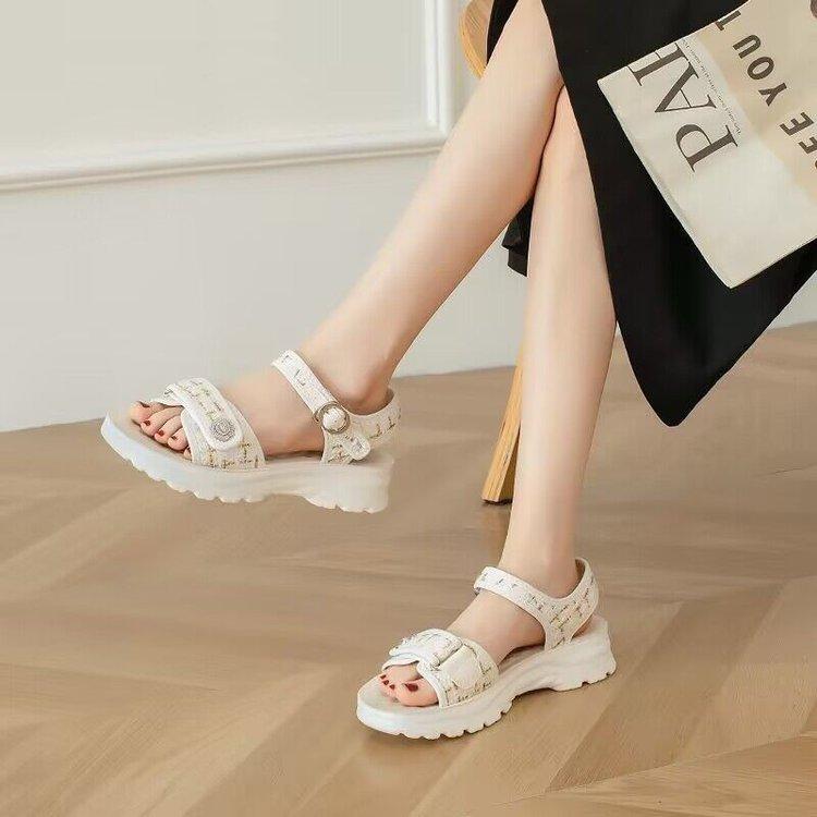 Sandals Women's Soft Sole 2025 Summer New Casual Sports Fashion Versatile Trend Flat Non-slip Thick-soled Beach Shoes