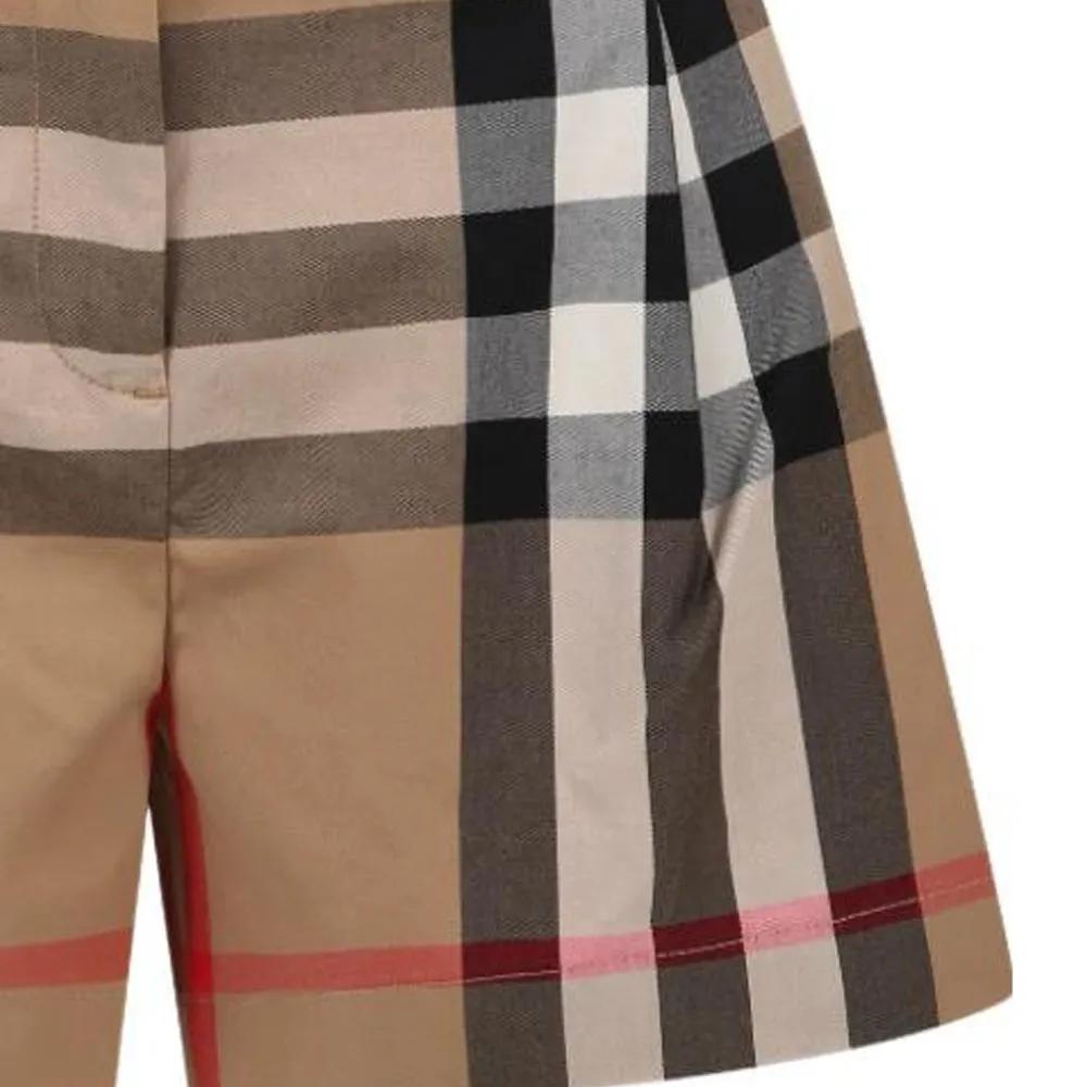 Burberry Kids Shorts Moderate (Unisex) Shorts 80684501